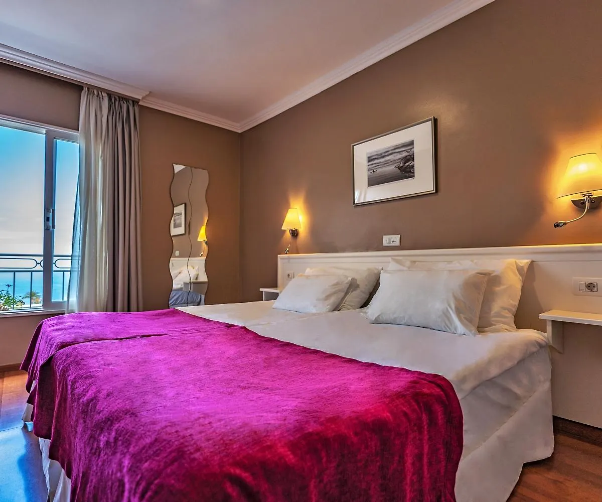 Coral La Quinta Park Suites Santa Úrsula Apartment